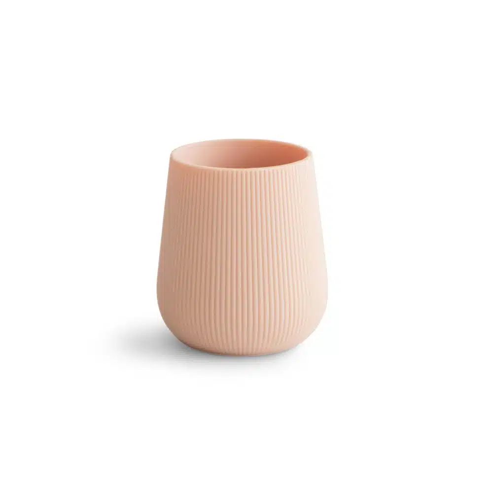 SILIKÓNOVÝ ŠTARTOVACÍ POHÁRIK MUSHIE - BLUSH