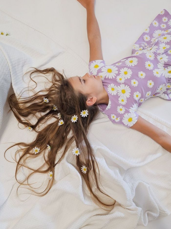Dievčenské šaty bavlnené DAISY s krátkym rukávom - 110 - Svetlo fialová