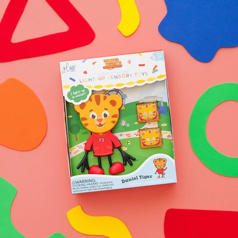 Sada Figúrka Daniel Tiger a 2 senzorické svietiace kocky do vody – Obrázok 2