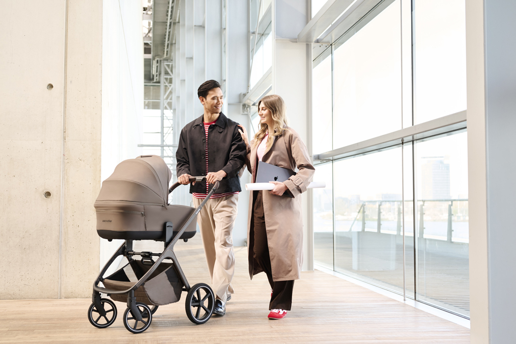 EASYWALKER Kočík kombinovaný Zoey Pure Black + CBX By CYBEX Aton B2 i-Size + základňa - Image 12